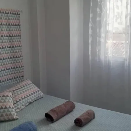 Excelente En *
