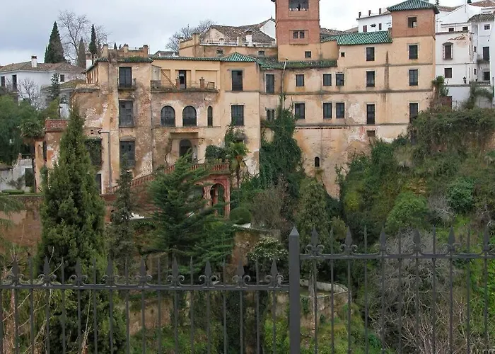 Excelente En * Ronda