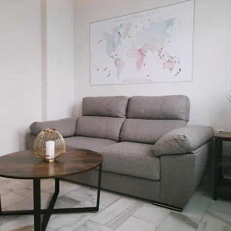 Excelente En דירה